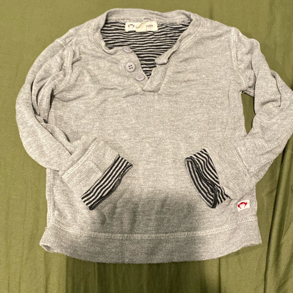 ♦️5 for $15♦️ boys long sleeve grey shirt top